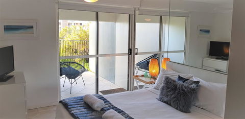 Gemini Court Holiday Apartments - Lightning Ridge Tourism 22