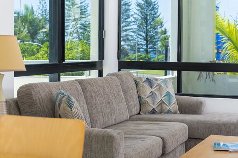 Beach Club Resort Mooloolaba - Lightning Ridge Tourism 16