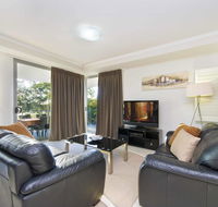 On the Bay Apartments - Lightning Ridge Tourism