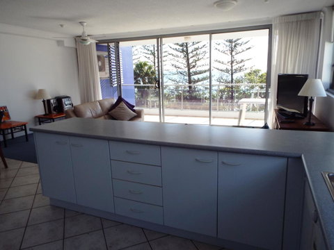 Northwind Beachfront Apartments - Lightning Ridge Tourism 19