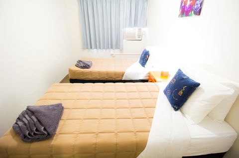 Aabon Apartments & Motel - Lightning Ridge Tourism 19