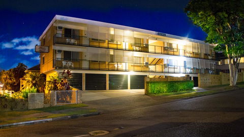 Aabon Apartments & Motel - Lightning Ridge Tourism 34