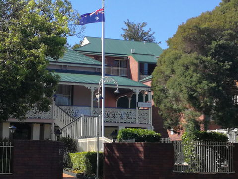 Aabon Apartments & Motel - Lightning Ridge Tourism 6