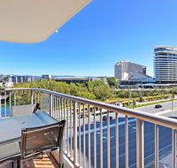 Broadbeach Travel Inn Apartments - Lightning Ridge Tourism