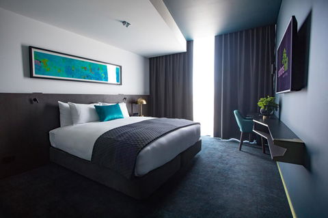 Eatons Hill Hotel - Lightning Ridge Tourism 34