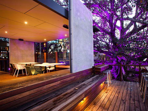 Eatons Hill Hotel - Lightning Ridge Tourism 37