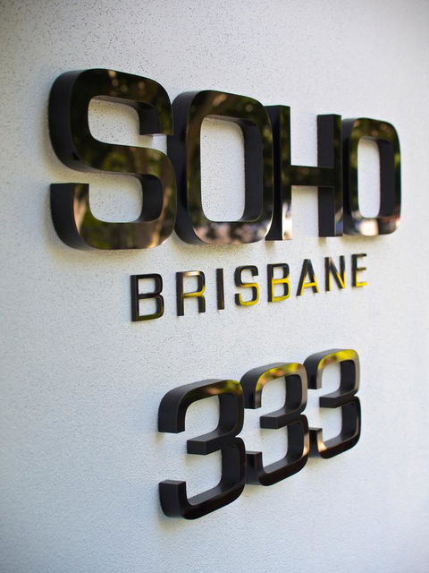 Soho Brisbane - Lightning Ridge Tourism 33