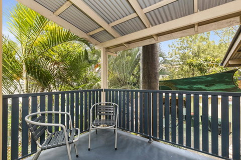 City Palms Brisbane - Lightning Ridge Tourism 26