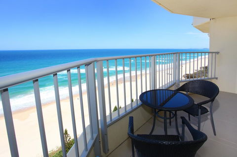 Pacific Plaza Apartments - Lightning Ridge Tourism 0