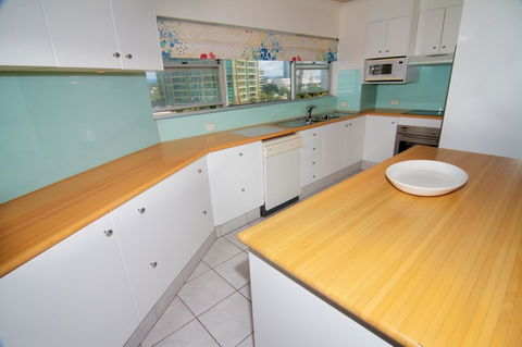 Pacific Plaza Apartments - Lightning Ridge Tourism 34