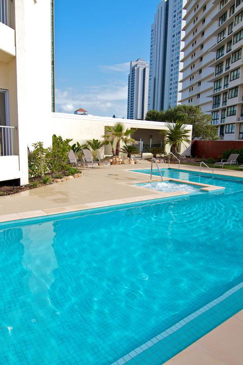 Pacific Plaza Apartments - Lightning Ridge Tourism 37