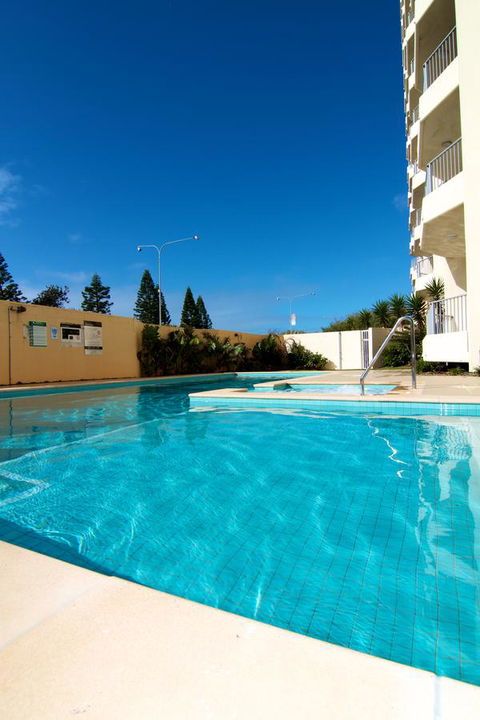 Pacific Plaza Apartments - Lightning Ridge Tourism 27