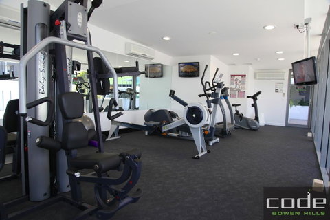 Code Apartments - Lightning Ridge Tourism 25