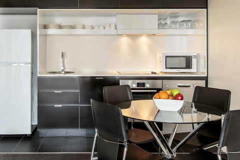 Code Apartments - Lightning Ridge Tourism 26
