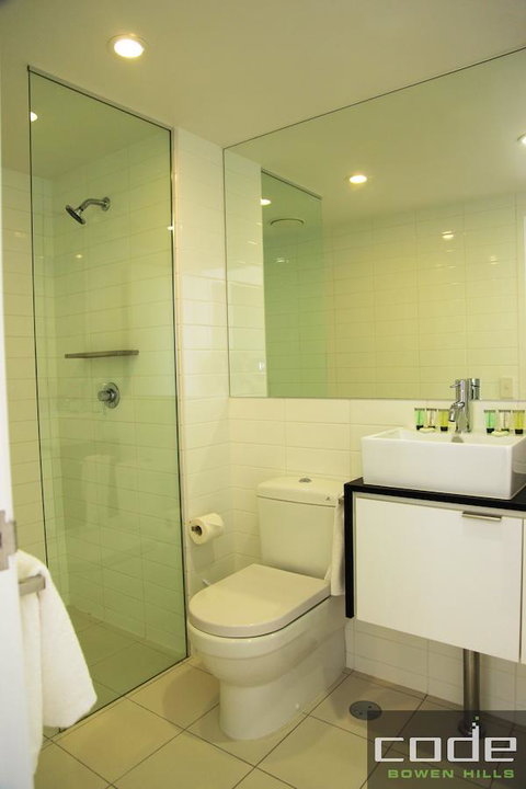 Code Apartments - Lightning Ridge Tourism 33