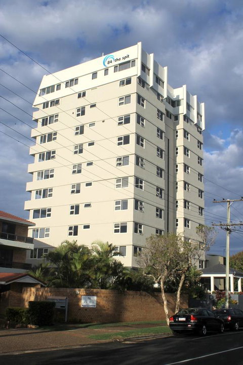 84 The Spit Holiday Apartments - Lightning Ridge Tourism 27
