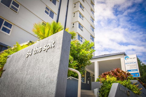 84 The Spit Holiday Apartments - Lightning Ridge Tourism 2