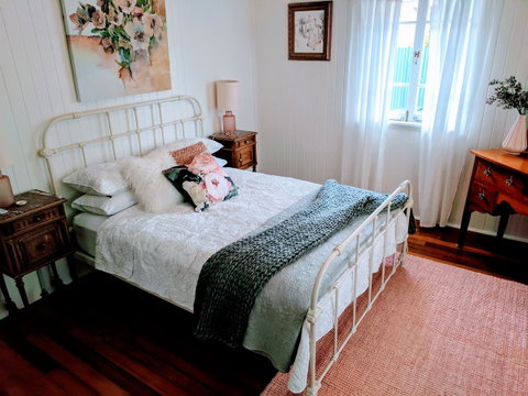 Lilly Pilly House - Lightning Ridge Tourism 1