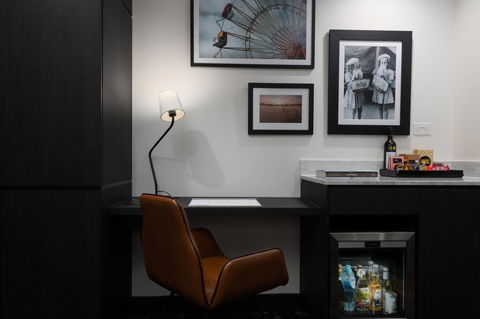 Rydges Fortitude Valley - Lightning Ridge Tourism 2
