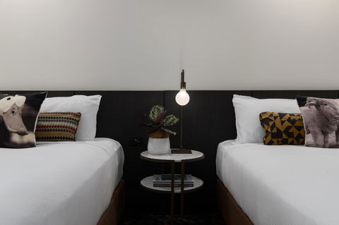 Rydges Fortitude Valley - Lightning Ridge Tourism 9