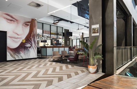 Rydges Fortitude Valley - Lightning Ridge Tourism 18