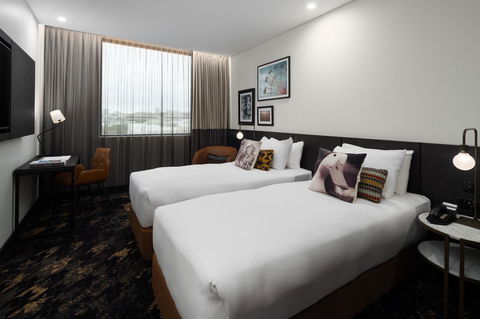 Rydges Fortitude Valley - Lightning Ridge Tourism 11