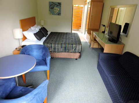 Best Western Airport 85 Motel - Lightning Ridge Tourism 25