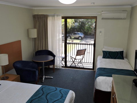 Best Western Airport 85 Motel - Lightning Ridge Tourism 7