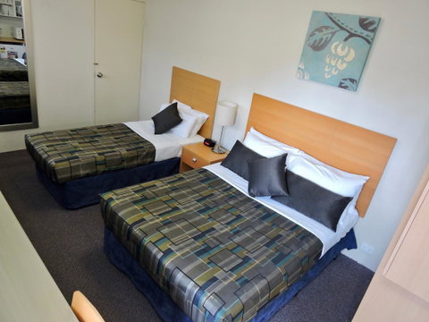 Best Western Airport 85 Motel - Lightning Ridge Tourism 36