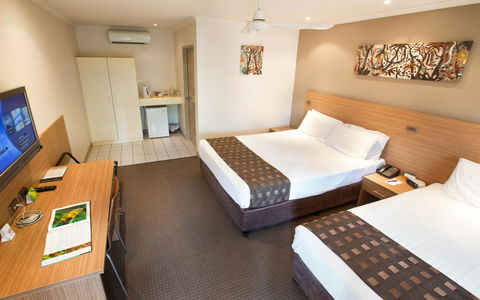 Cairns Colonial Club Resort - Lightning Ridge Tourism 33