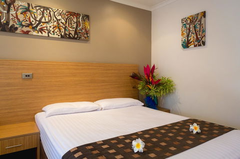 Cairns Colonial Club Resort - Lightning Ridge Tourism 38