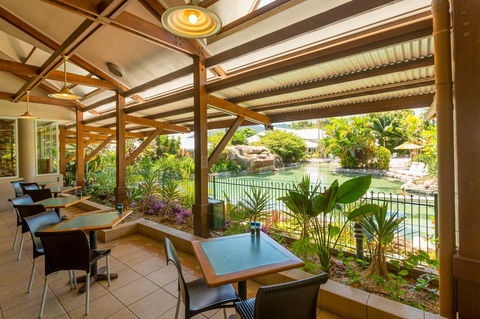 Cairns Colonial Club Resort - Lightning Ridge Tourism 20