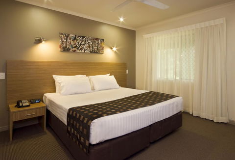 Cairns Colonial Club Resort - Lightning Ridge Tourism 41