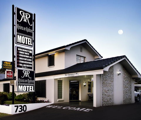 Riviera On Ruthven - Lightning Ridge Tourism 14