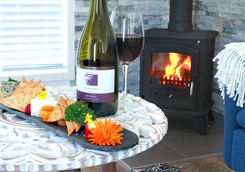 Hampton Estate Wines - Lightning Ridge Tourism 6
