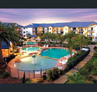 Superior Apartment in a Unique Resort - Lightning Ridge Tourism