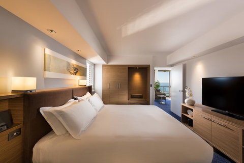 Sofitel Gold Coast Broadbeach - Lightning Ridge Tourism 5