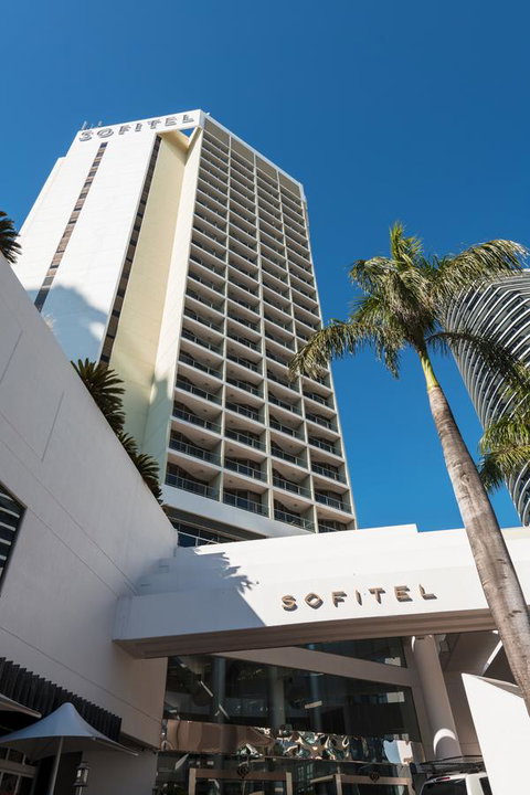 Sofitel Gold Coast Broadbeach - Lightning Ridge Tourism 7