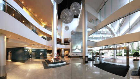 Sofitel Gold Coast Broadbeach - Lightning Ridge Tourism 10