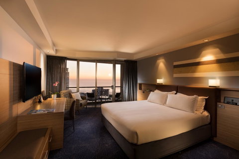 Sofitel Gold Coast Broadbeach - Lightning Ridge Tourism 18