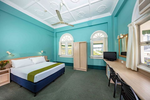 Hides Hotel - Lightning Ridge Tourism 19