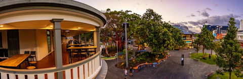 Hides Hotel - Lightning Ridge Tourism 12