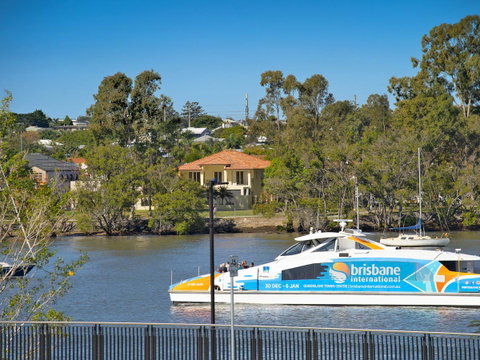Anville Court - Lightning Ridge Tourism 11