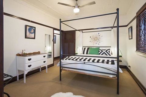 Anville Court - Lightning Ridge Tourism 14