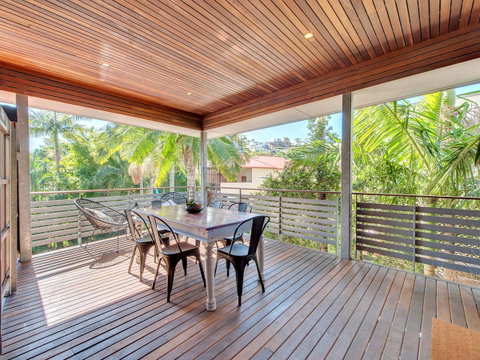 Anville Court - Lightning Ridge Tourism 2