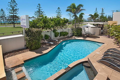 Meridian Alex Beach Apartments - Lightning Ridge Tourism 1