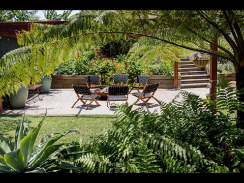 Sam's Buderim Mountain Guest House - Lightning Ridge Tourism 27