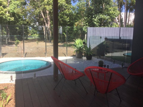 Sam's Buderim Mountain Guest House - Lightning Ridge Tourism 9