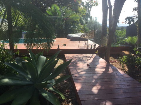 Sam's Buderim Mountain Guest House - Lightning Ridge Tourism 23