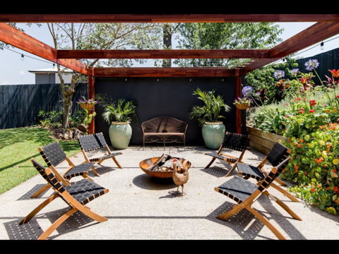 Sam's Buderim Mountain Guest House - Lightning Ridge Tourism 12